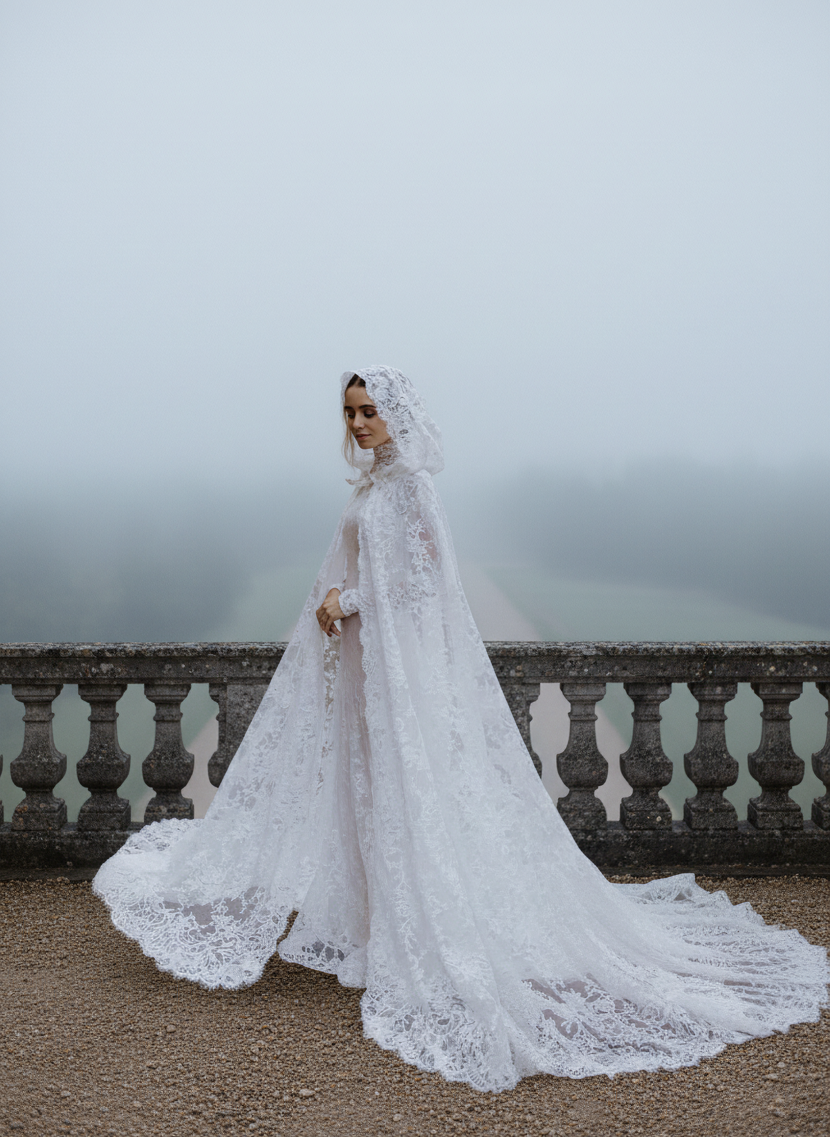 Hooded Bridal Cape in Appliqué Lace — 180 cm Cathedral Train