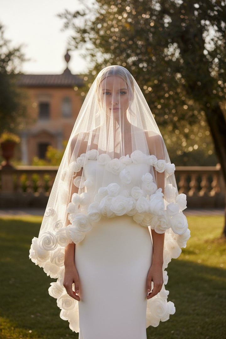 Lace Appliqué Wedding Veil — 3 Colours